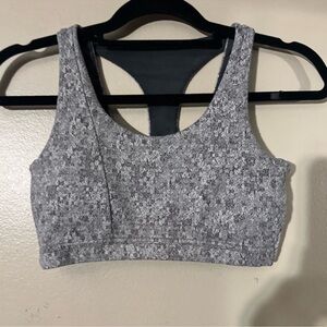 Gymshark Heathered Gray Sports
Bra Size Small EUC